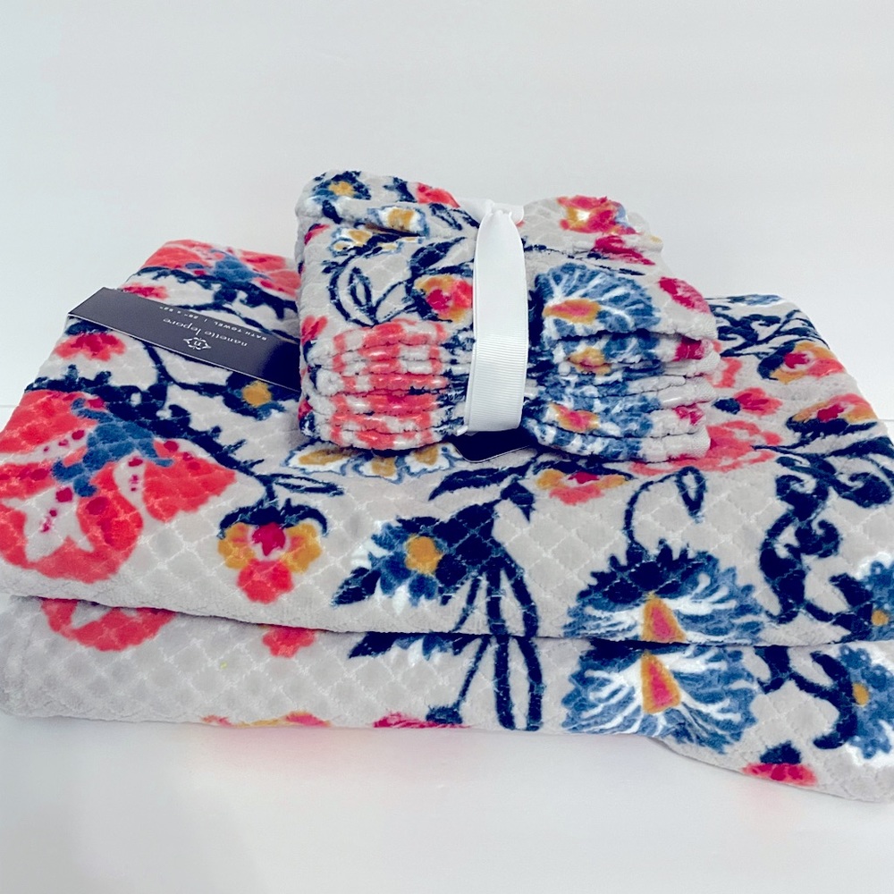 Floral Lepore towel set